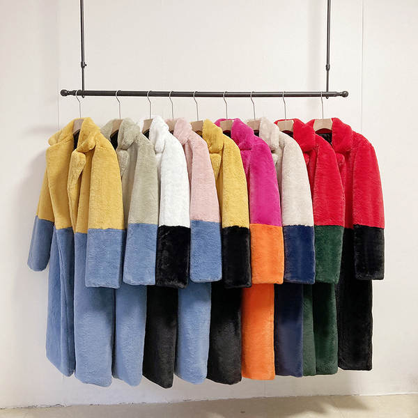 2023 Venda rápida de casacos de couro aumentado tamanho grande tamanho de roupas femininas como casacos de couro de coelho para manter o inverno quente