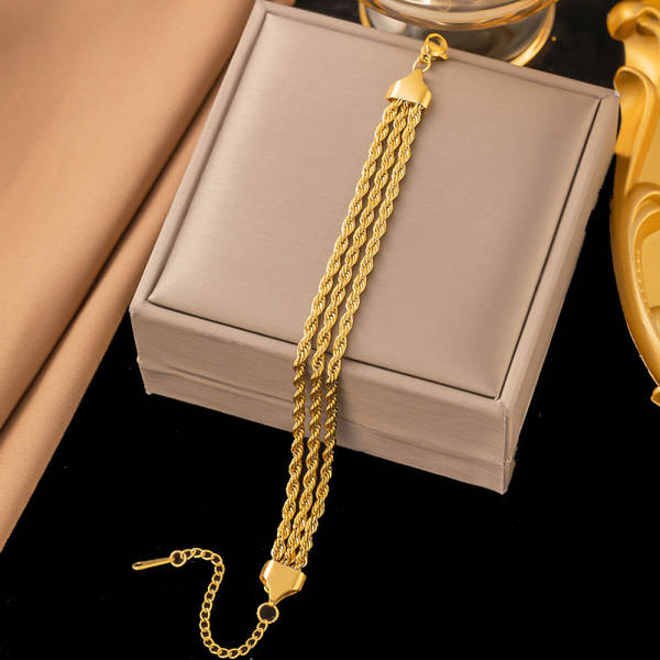 Lanche de aço transfronteiriço de Dongguan não cai de cor novo modelo japonês coreano acessório lanche mulher 18k ouro moda leve e luxuosa sensação de luxo