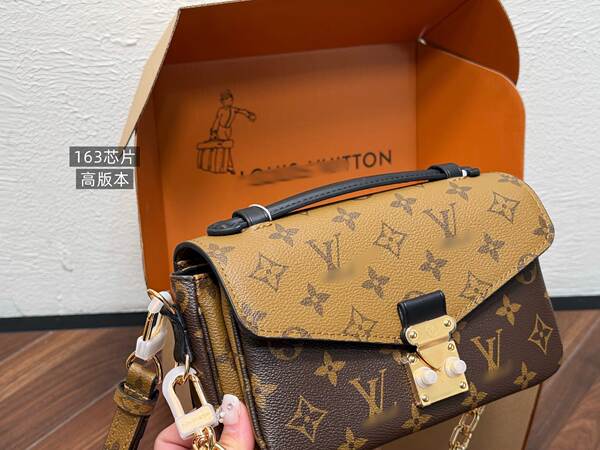 Bolsa feminina de couro