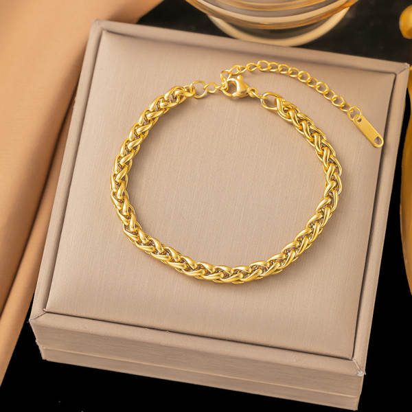 Lanche de aço transfronteiriço de Dongguan não cai de cor novo modelo japonês coreano acessório lanche mulher 18k ouro moda leve e luxuosa sensação de luxo