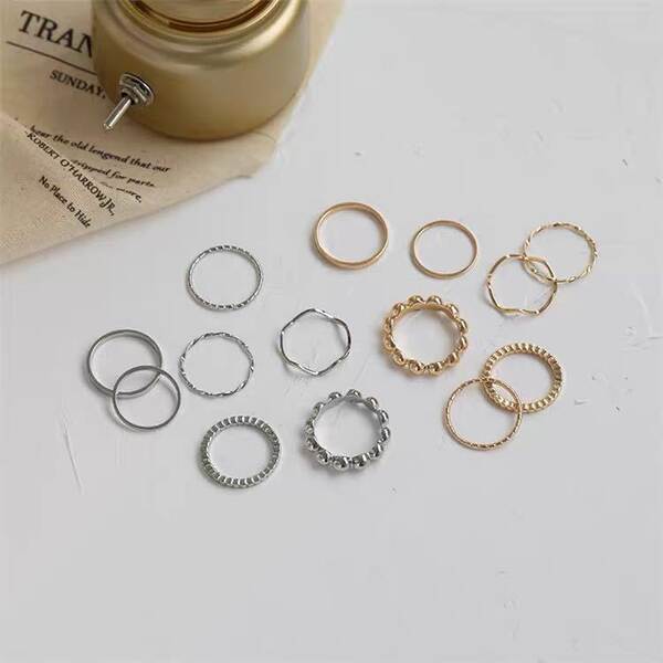 Anel de vestido de estudante coreano coreano simples de cor vermelha feminino personalidade frio e frio 8 peças de anel de vestido de aprendizagem