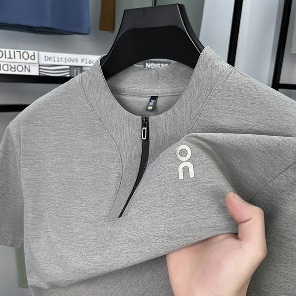 Novas roupas de verão masculinas de couro curto para homens T-shirts de couro curto para homens T-shirts de sexo masculino