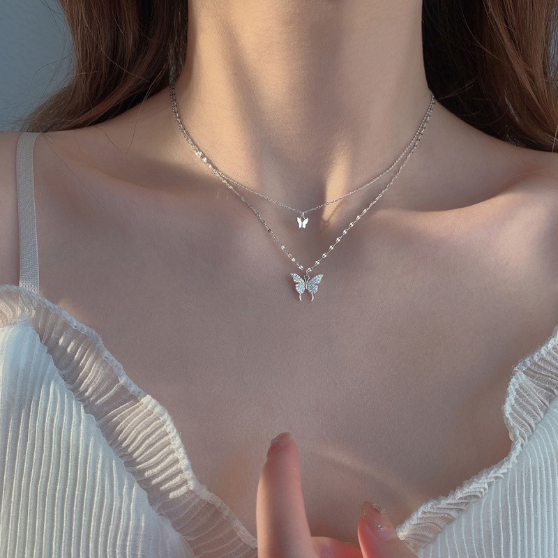 O anel de amor feminino é um anel que pode ser ajustado.