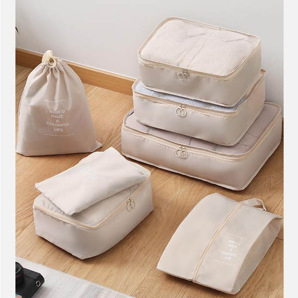 Sete sacos de roupas, sete sacos de roupas, sete sacos de roupas, sete sacos de roupas, sete sacos de roupas, sete sacos de roupas