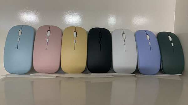 Fonte de fábrica RGB dual-modelo portátil sem fio mouse de baixo som Type-C carregamento em atacado