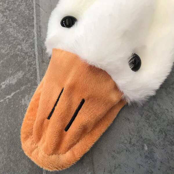Pele de Ganso Branco para Boneca