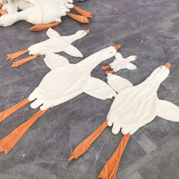 Pele de Ganso Branco para Boneca