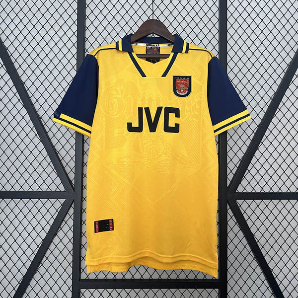 T-Shirt L Flamengo W Arsenal 7o Cantona 24o Beckham