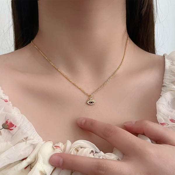 S925 Puro Prata Borboleta Colar Mulheres Pequenos Design Simples Delicioso doce e luxuoso Cadeia de cordão de serpente Sensor avançado