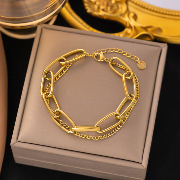 Lanche de aço transfronteiriço de Dongguan não cai de cor novo modelo japonês coreano acessório lanche mulher 18k ouro moda leve e luxuosa sensação de luxo